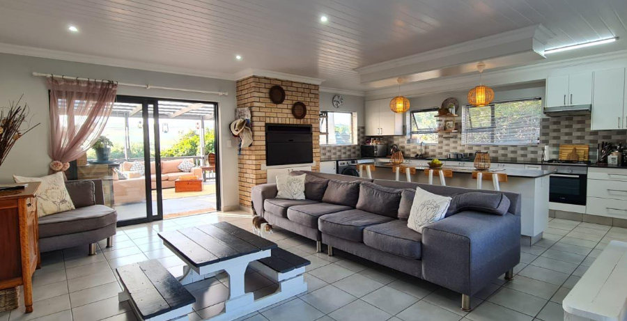 2 Bedroom Property for Sale in Fraaiuitsig Western Cape